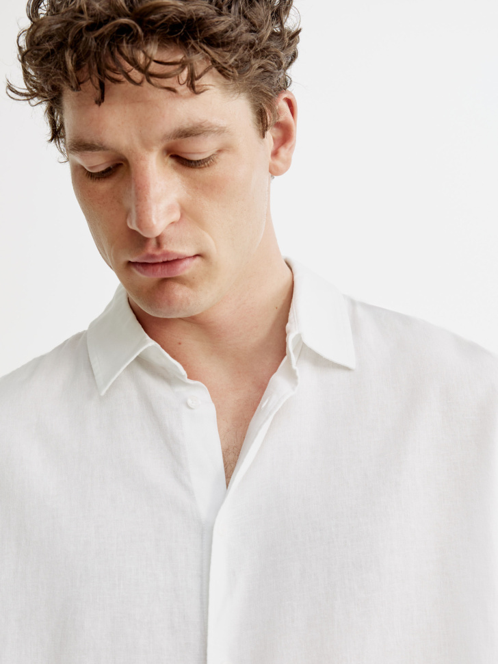 рубашка изо льна и вискозы по цене 3599 руб вид справа