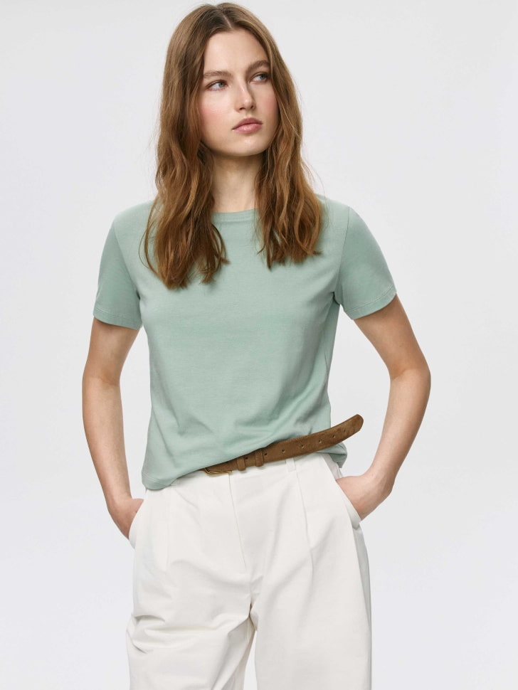 

Футболка EVA SLIM FIT