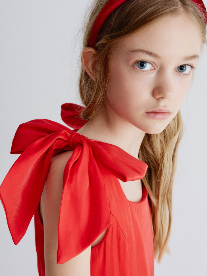 платье с юбкой-баллон для девочек от бренда sela вид слева