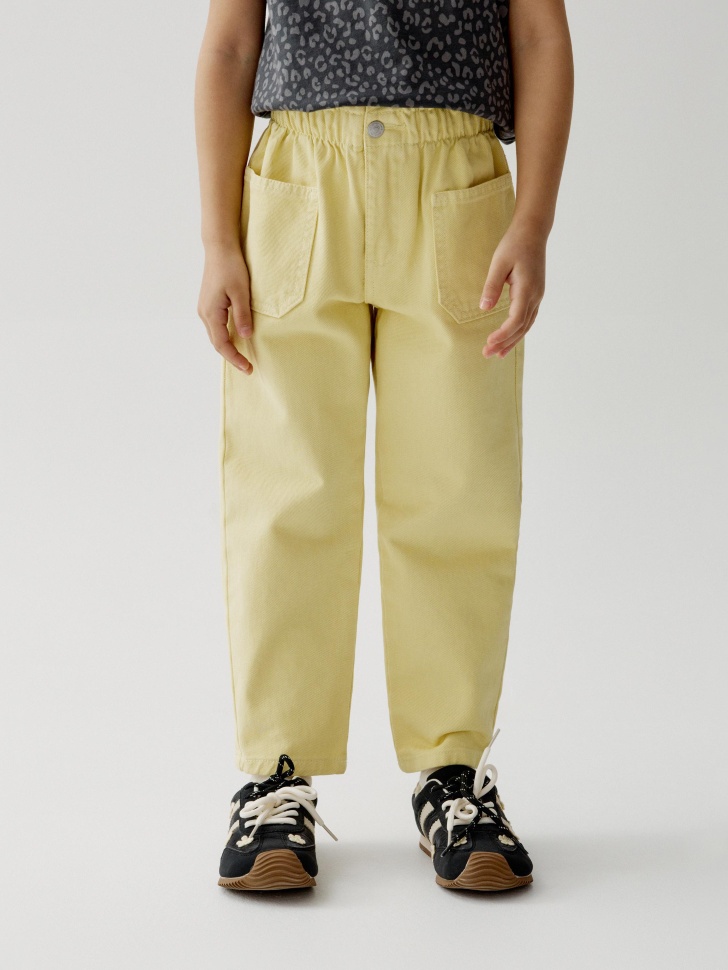 джинсы на резинке для девочек от бренда sela вид слева