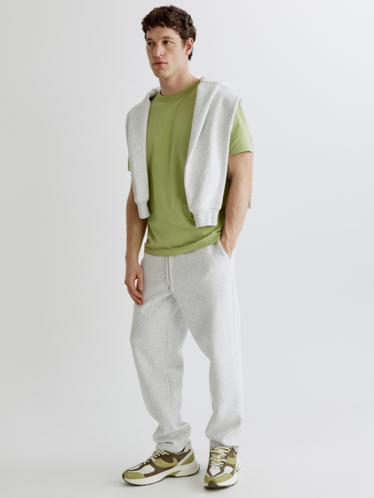 футболка питер прямого кроя от бренда sela вид слева