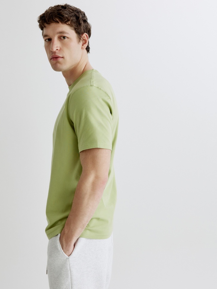 футболка питер прямого кроя из россии вид сбоку