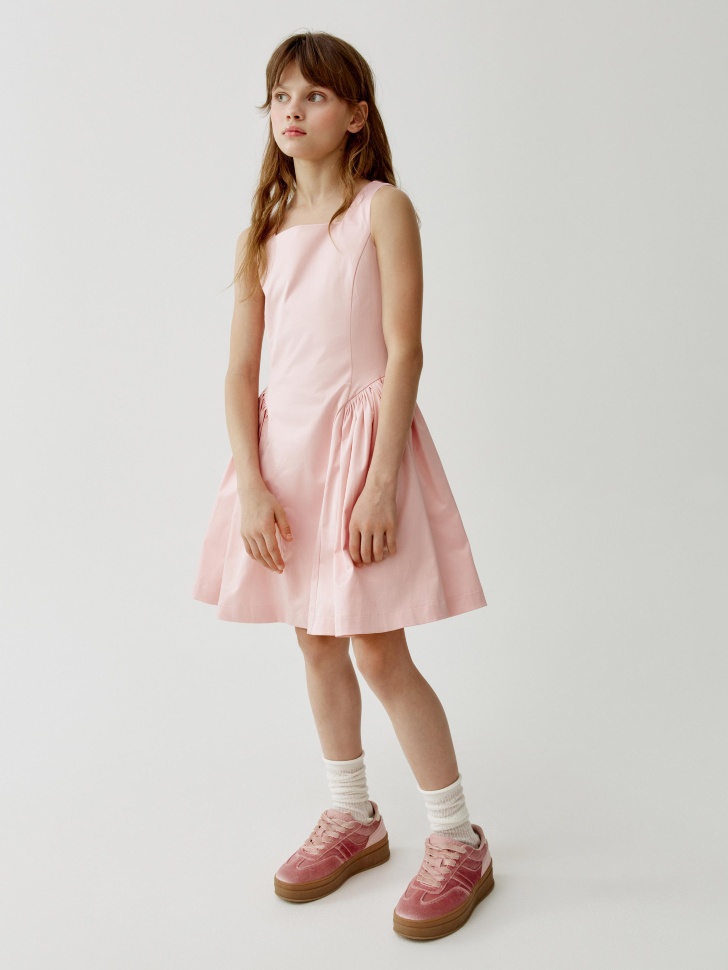 приталенное платье с пышной юбкой для девочек от бренда sela вид слева