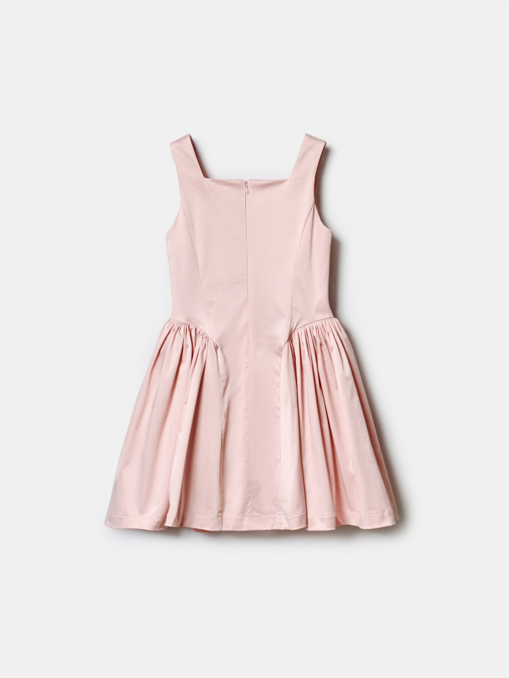 приталенное платье с пышной юбкой для девочек из россии вид сбоку