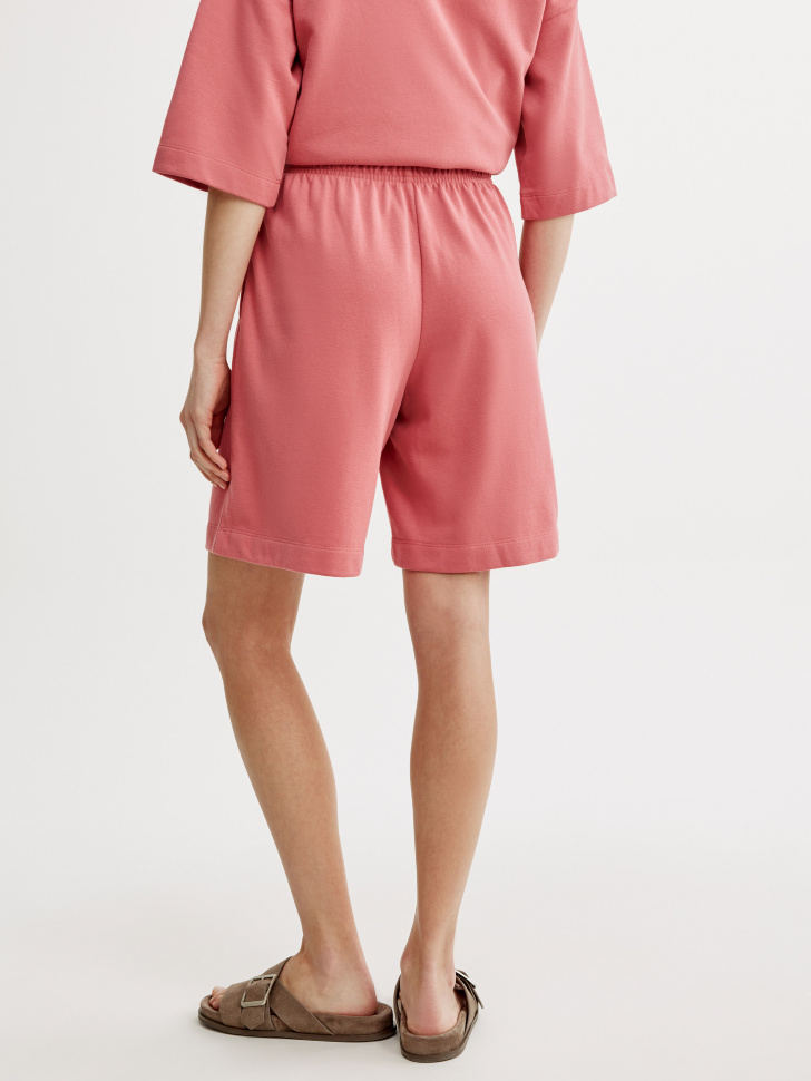 удлиненные шорты из футера по цене 1599 руб вид справа