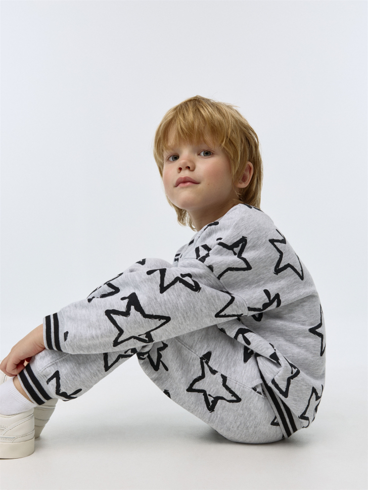 

Джоггеры с принтом для мальчиков