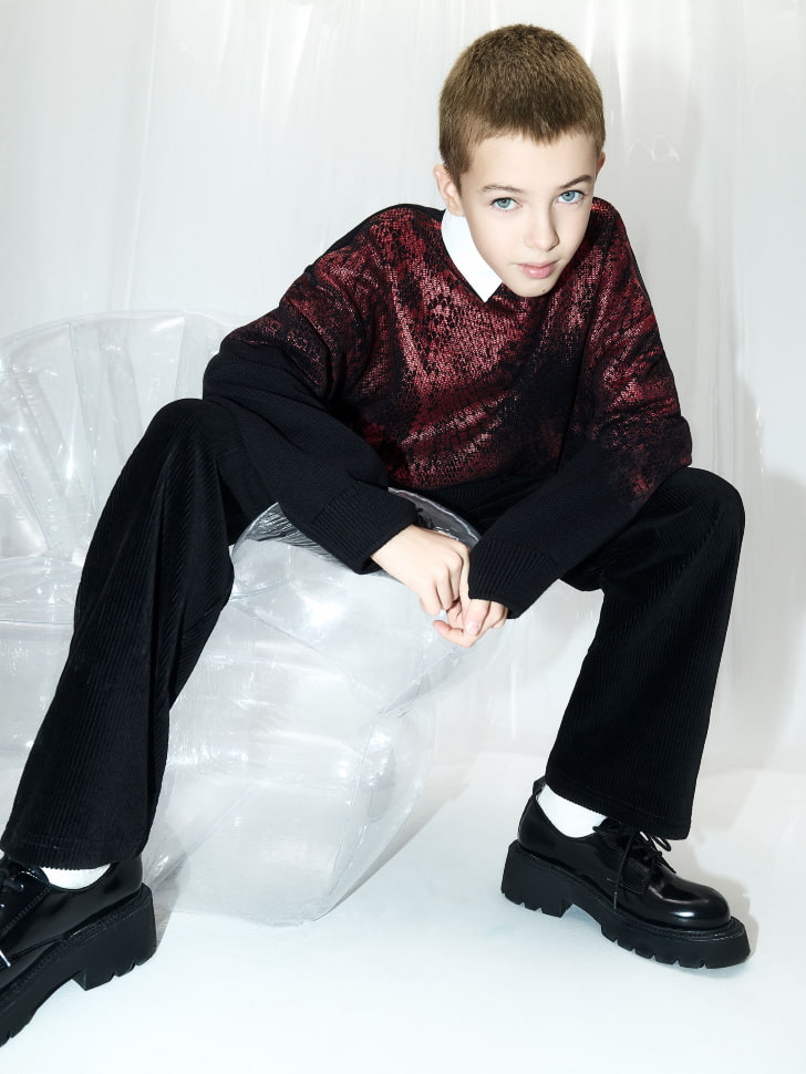 

Вельветовые брюки на резинке для мальчиков