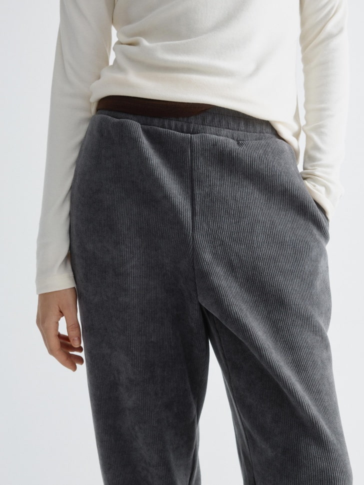 вельветовые джоггеры из россии вид сбоку