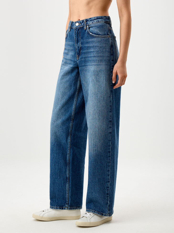 Расслабленные джинсы Straight Fit - фото 4