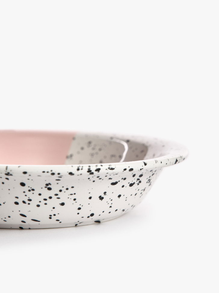 детская десертная тарелка из костяного фарфора из россии вид сбоку