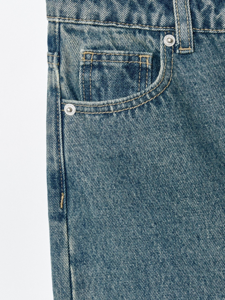 джинсы wide leg с фигурными разрывами для девочек из россии вид сбоку