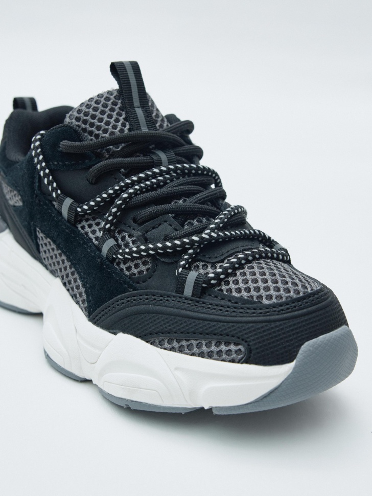 комбинированные кроссовки для мальчиков от бренда sela вид слева