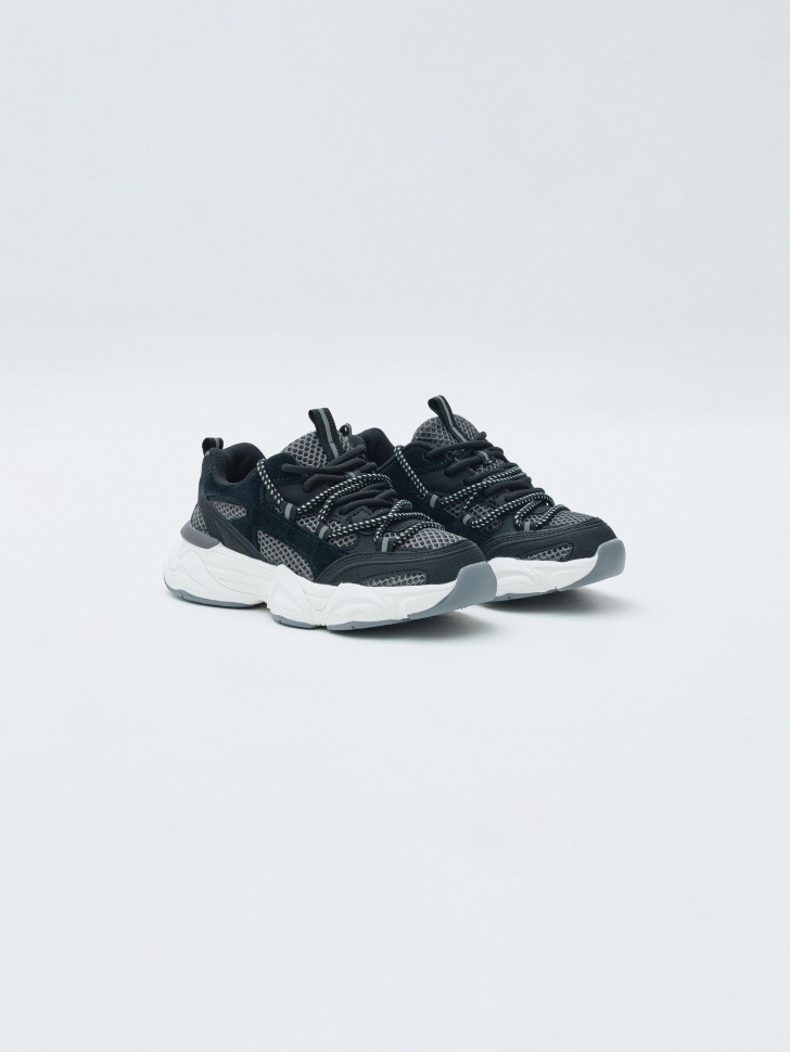 комбинированные кроссовки для мальчиков по цене 3499 руб вид справа