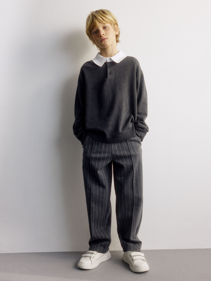 вязаный джемпер с воротником детский от бренда sela вид слева