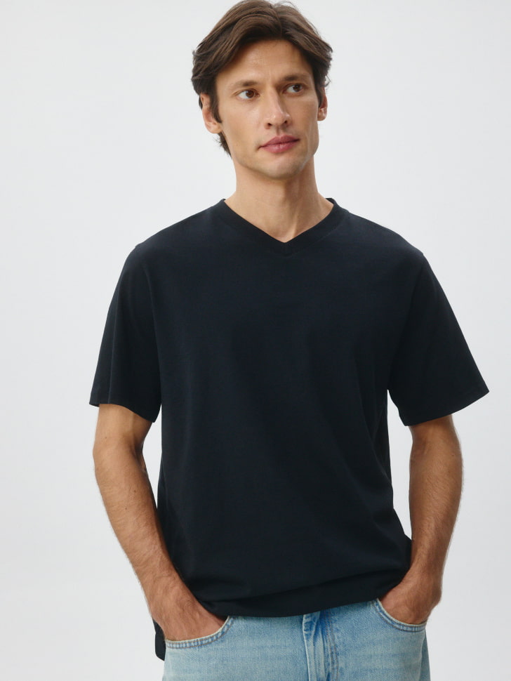 

Футболка MARK REGULAR FIT базовая