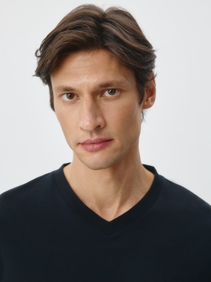 Футболка MARK REGULAR FIT базовая. Фото №4