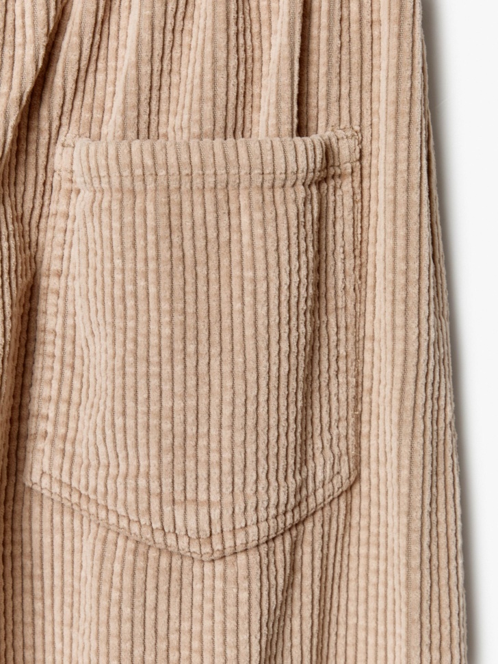 вельветовые брюки для девочек по цене 2799 руб вид справа