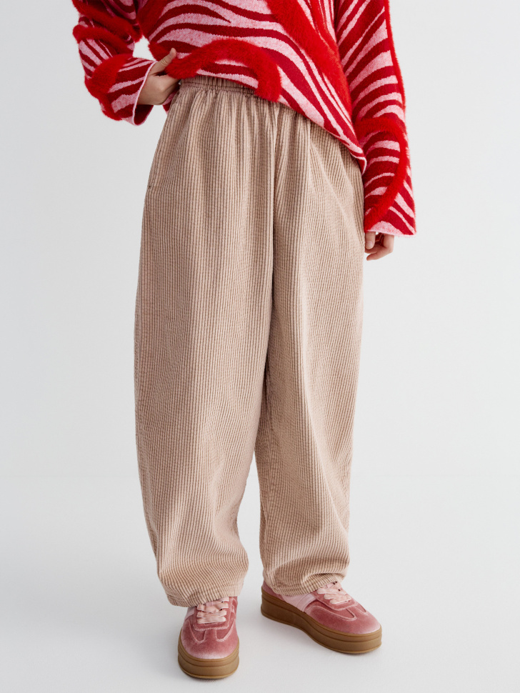 вельветовые брюки для девочек от бренда sela вид слева