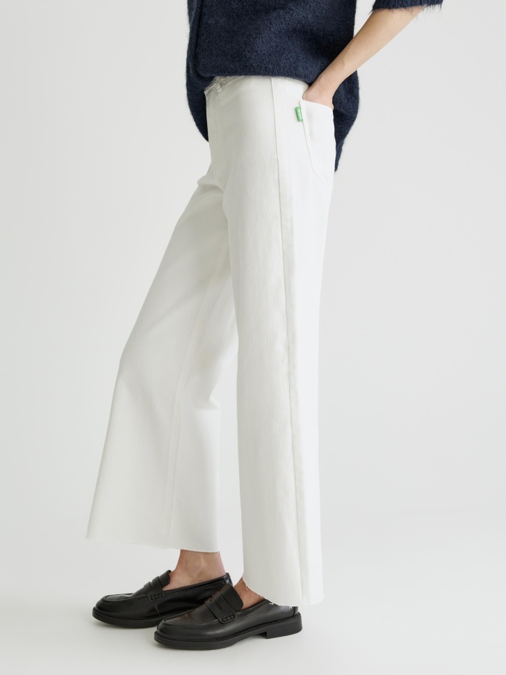 укороченные джинсы 405 кюлоты из россии вид сбоку