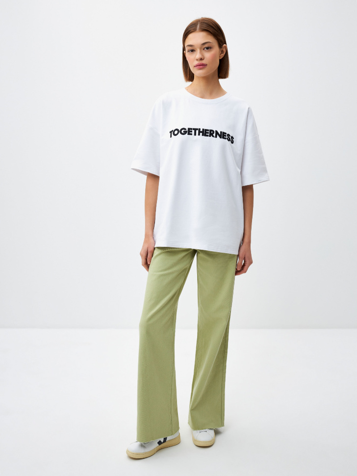 

Широкие джинсы с низкой посадкой