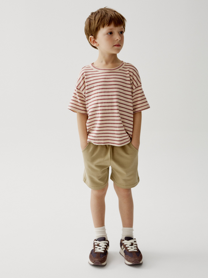 футболка оверсайз в полоску для мальчиков от бренда sela вид слева
