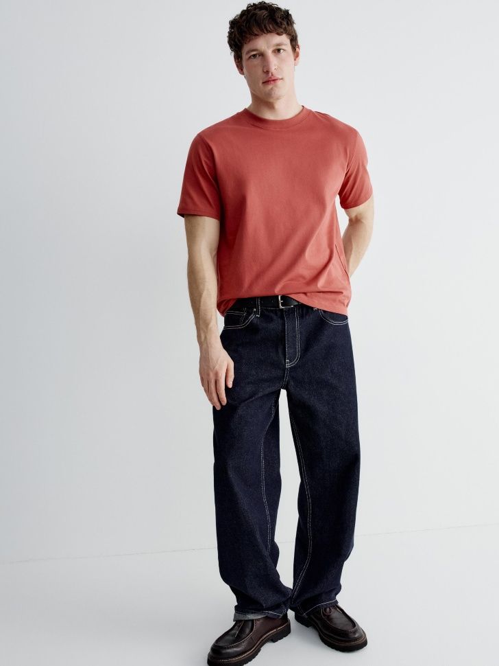 футболка питер прямого кроя от бренда sela вид слева