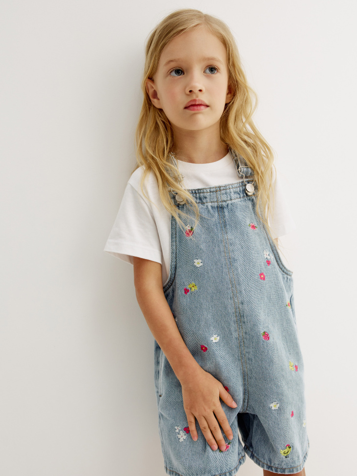 джинсовый комбинезон с вышивкой для девочек 4610517945297 фотография