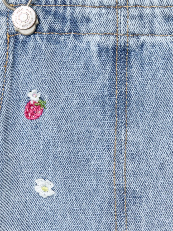 Товар голубого цвета с внутренней стороны