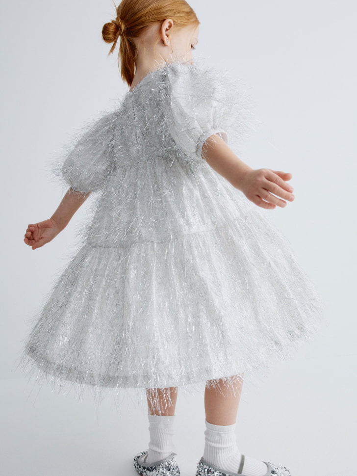 нарядное пышное платье с люрексом для девочек для детского возраста с изнаночной стороны