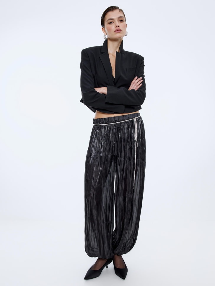 брюки-шаровары из жатой ткани с блеском 4610517139672 фотография