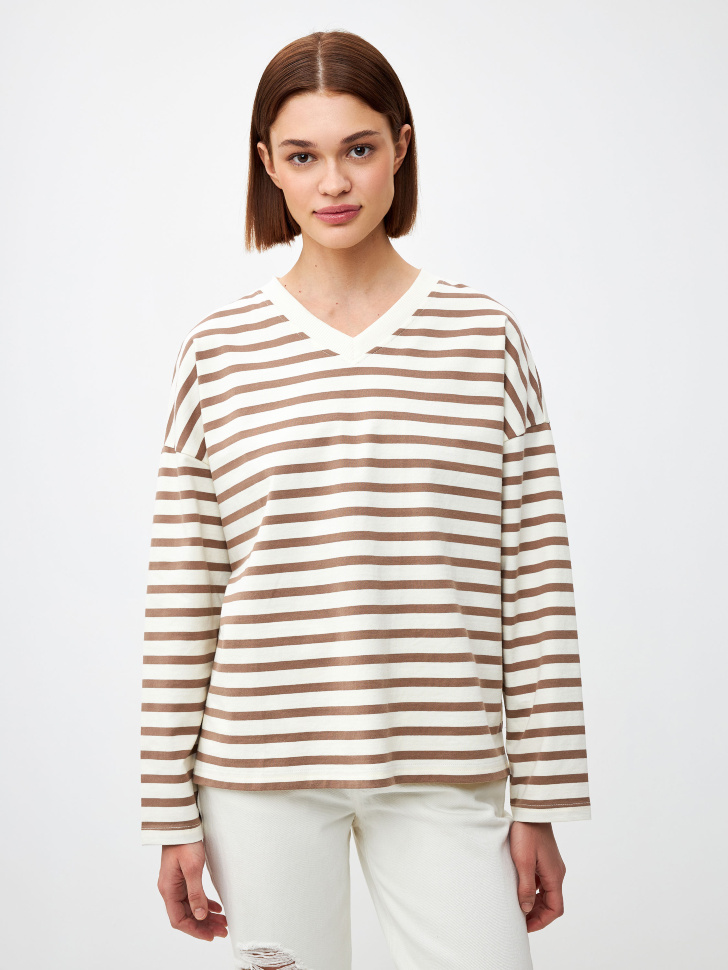 

Лонгслив ANNA OVERSIZE FIT с V-образным вырезом