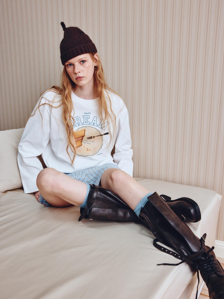 лонгслив с принтом из линейки  young 4610517468161 фотография