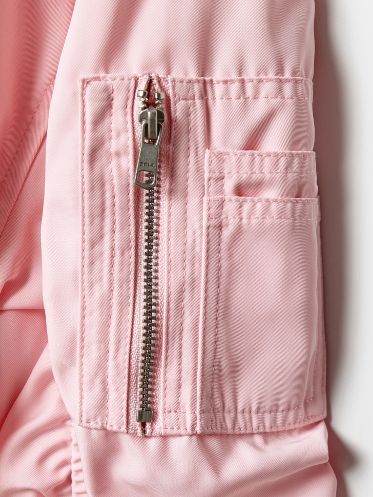 бомбер оверсайз для девочек универсального стиля с лицевой стороны