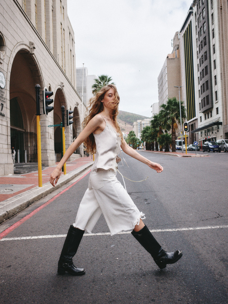 Джинсовые шорты-бермуды Sela, белый, арт. 52564