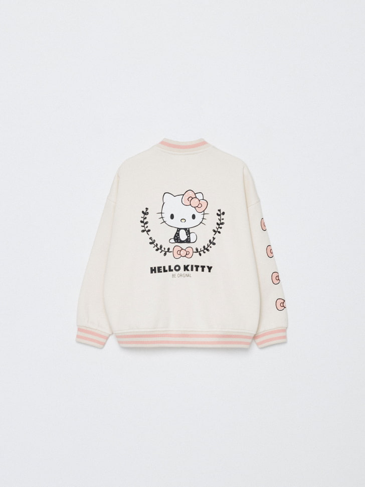 Бомбер в стиле преппи с Hello Kitty для девочек. Фото №6