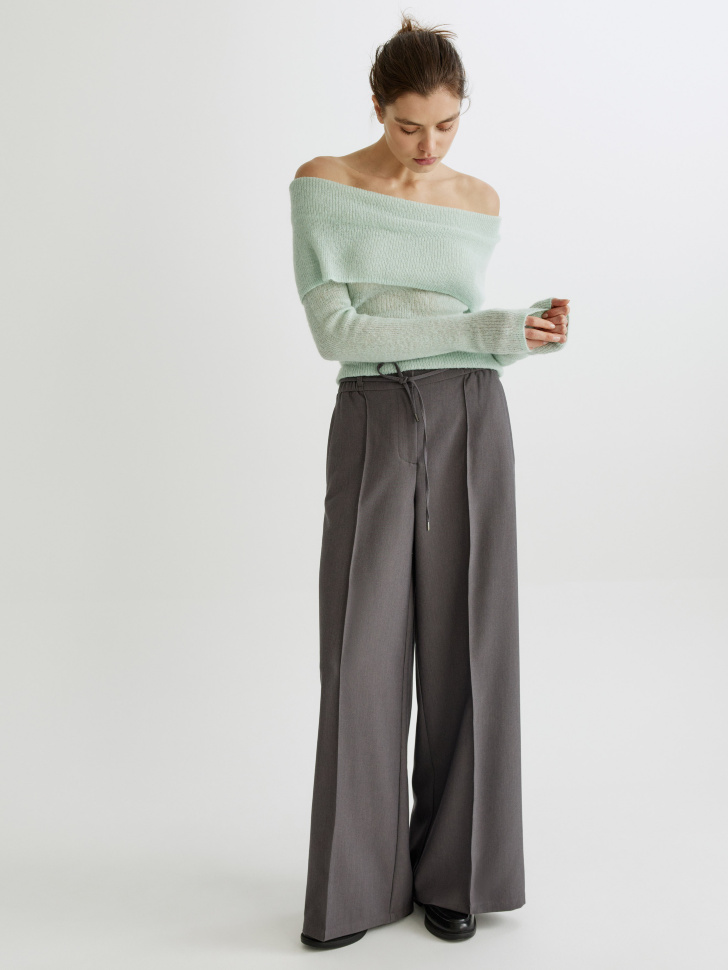 вязаный джемпер с содержанием мохера и шерсти от бренда sela вид слева