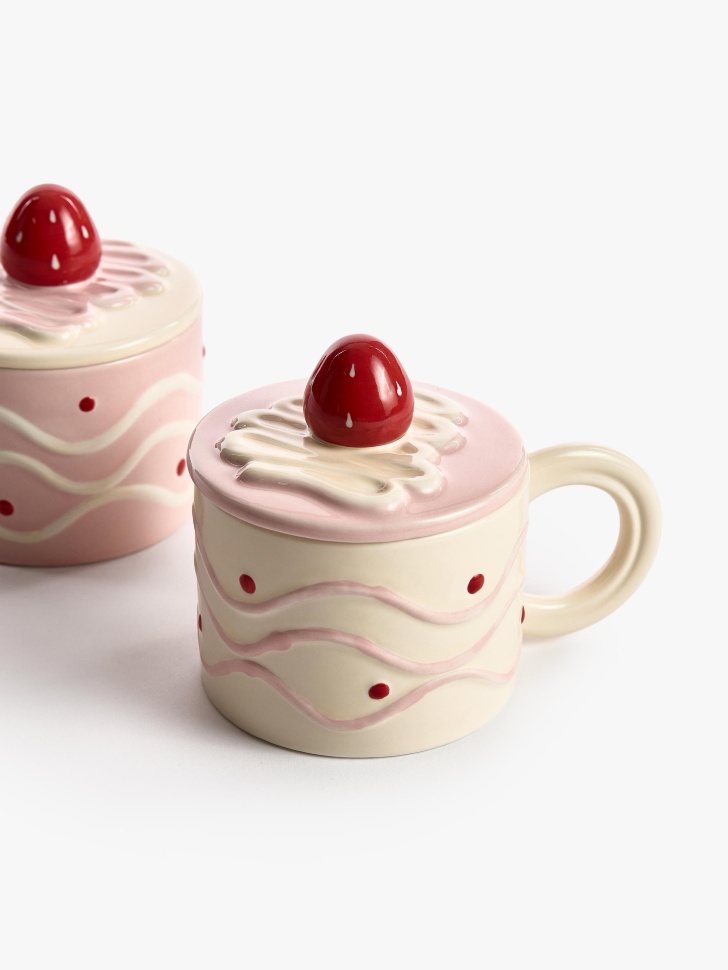 детская кружка из майолики с крышкой от бренда sela вид слева