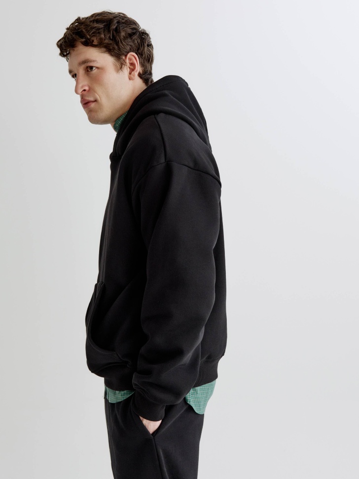 утепленное худи regular fit из футера из россии вид сбоку