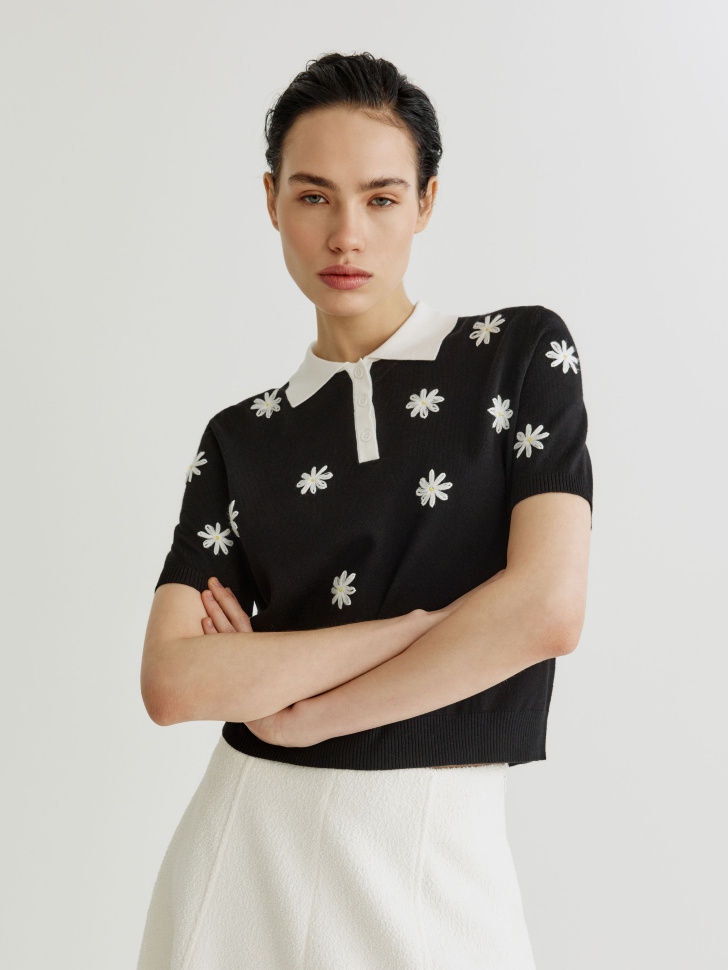 джемпер с цветочной аппликацией по цене 3599 руб вид справа