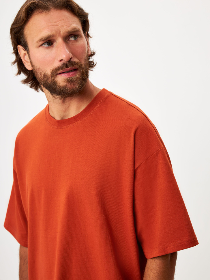 

Футболка MAX OVERSIZE FIT базовая