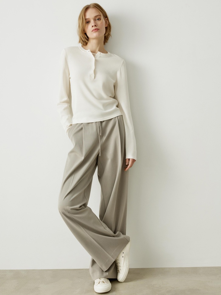 джемпер с планкой на пуговицах от бренда sela вид слева