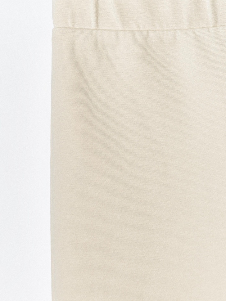 трикотажные брюки с оборками для девочек из россии вид сбоку