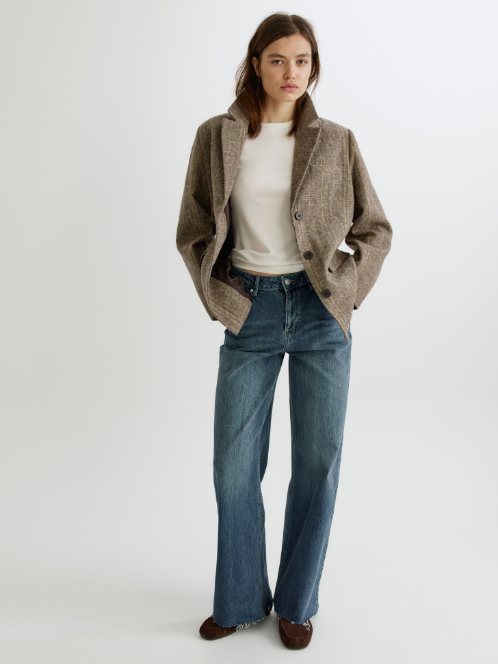 футболка из тенселя и шерсти от бренда sela вид слева