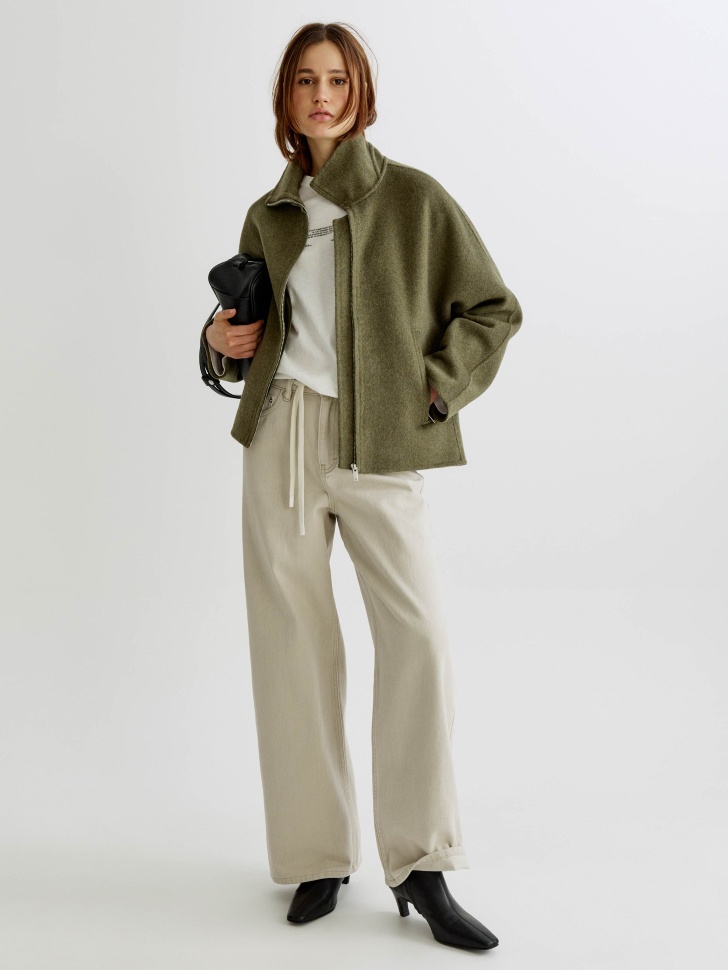 полупальто оверсайз на молнии из смесовой шерсти от бренда sela вид слева