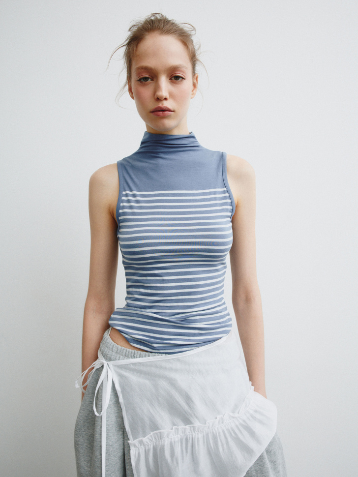 

Топ с воротником из смесового модала из линейки SELA Young, SL6803210205