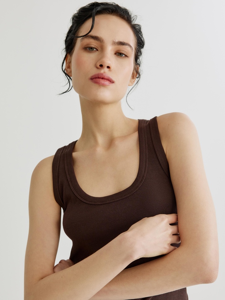 базовый топ эми в рубчик по цене 999 руб вид справа