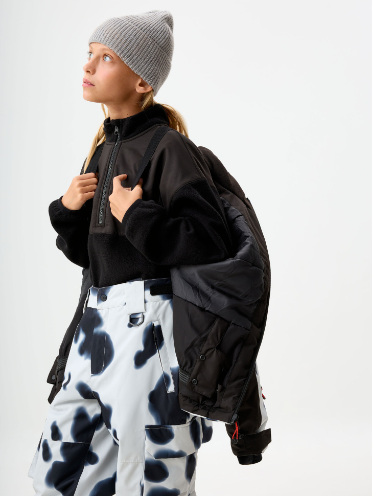 Горнолыжная куртка из технологичной мембраны с лямками для девочек - фото 4