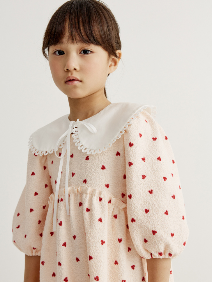 платье с нарядным воротником для девочек от бренда sela вид слева