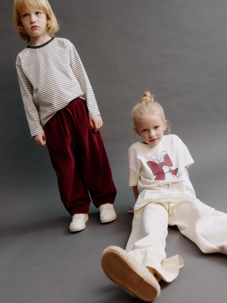 набор из 2 футболок для девочек повседневного стиля с лицевой стороны