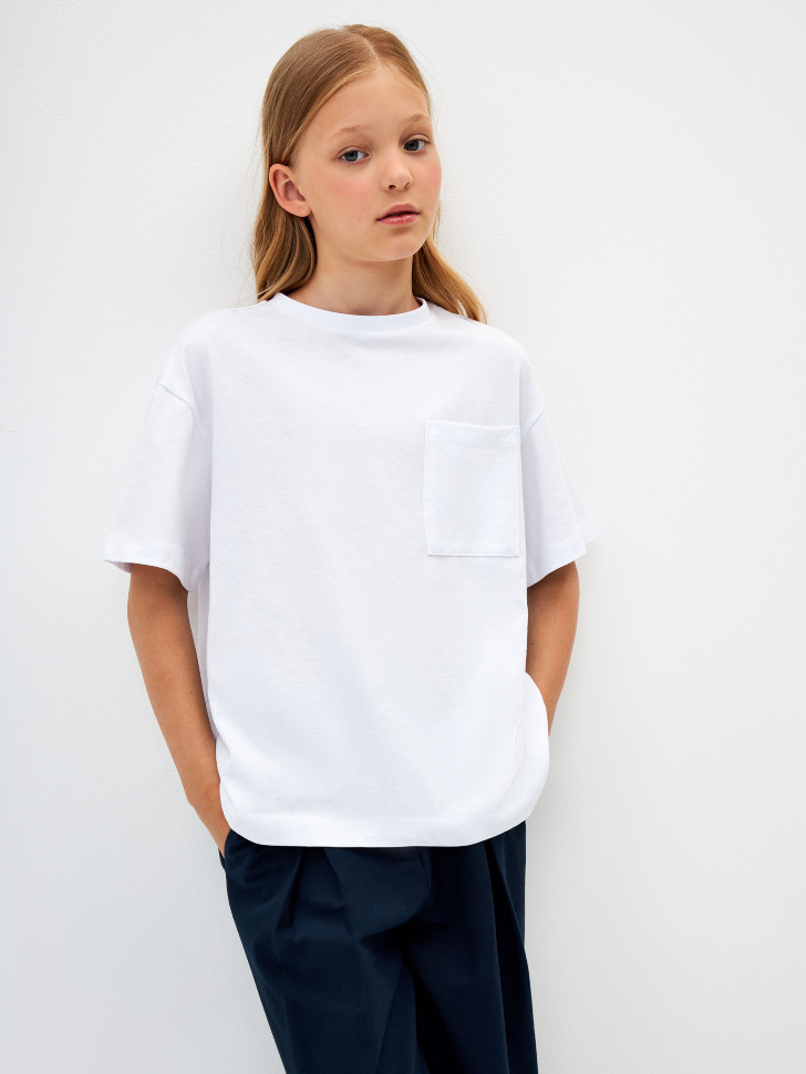 

Базовая белая футболка для девочек